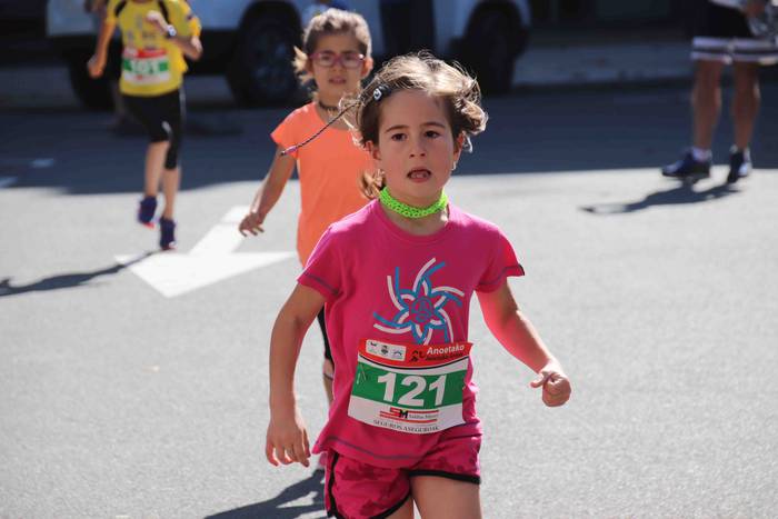 Anoetako haur krosa 25 1529745943573