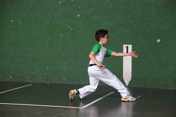 Behar Zana elkarteko festa 2 29 1559405196642