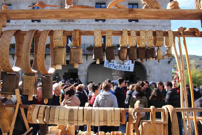 Azoka eguna ospatu dute Bera 32 1541345863393