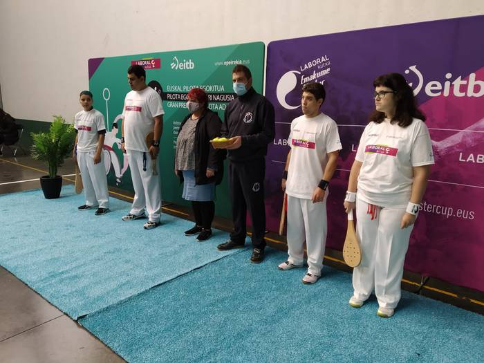 Eskualdeko bi pilotari izang 17 1601915143462