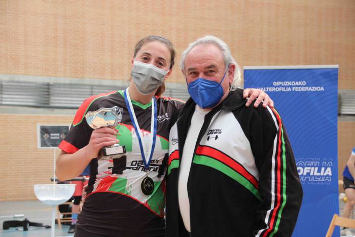 Susana Davila eta Mikel Alva 34 1619708680968