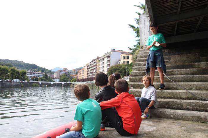 Batela txikien balantza, Zut 29 1505566638477