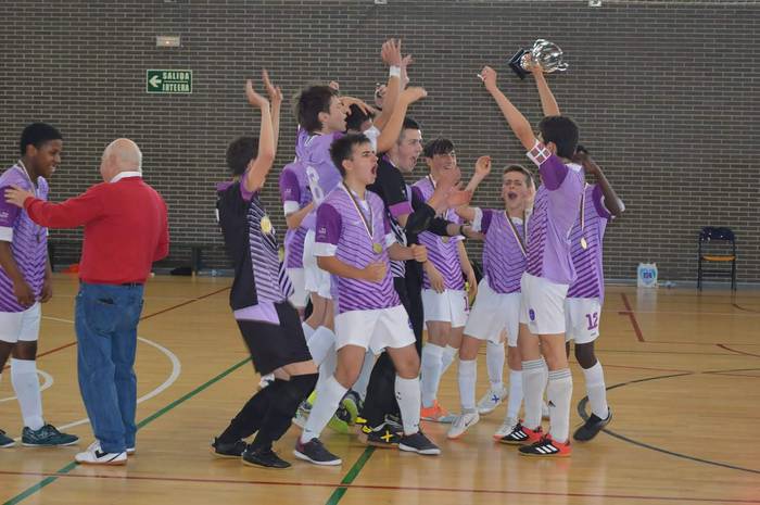 Saria, jokalarientzat eta areto futboleko zaleak direnentzat