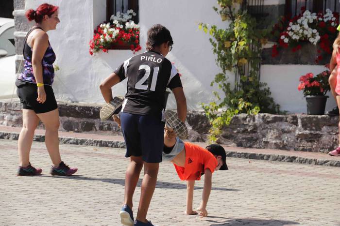 Goiazko festak. Ume jolasak. 25 1660322693596