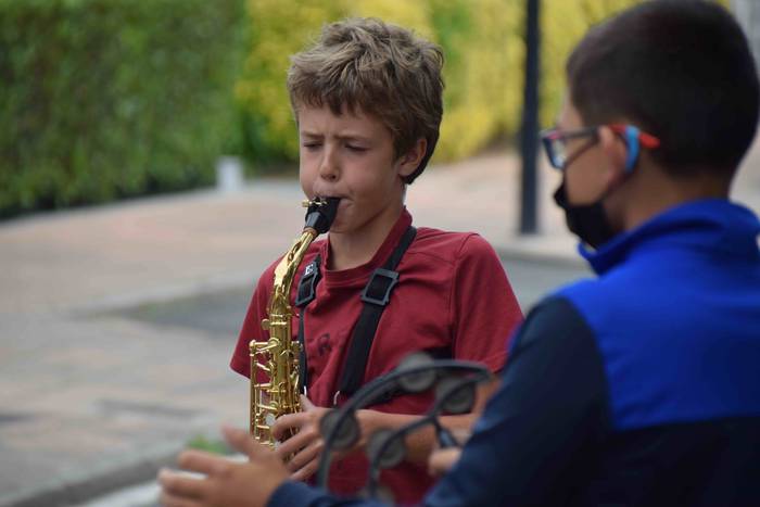 Festari itxura ematen, musik 12 1627663334547