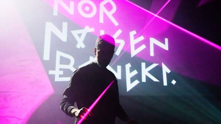 Antzerkia: Nor naizen baneki