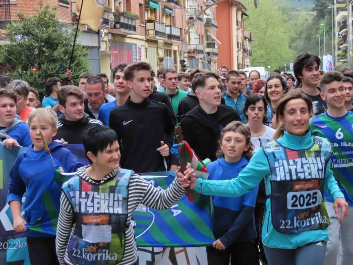 korrika, furgonetatik, Aizto 50 1649421639876