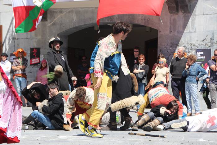 Maskaradak herriz herri 84 1494160734029