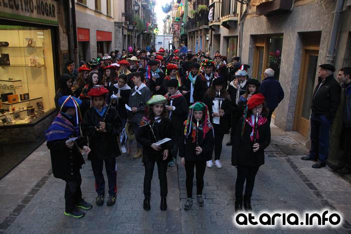 Ozenki Txistulari Taldea 2016 26 1454678386135