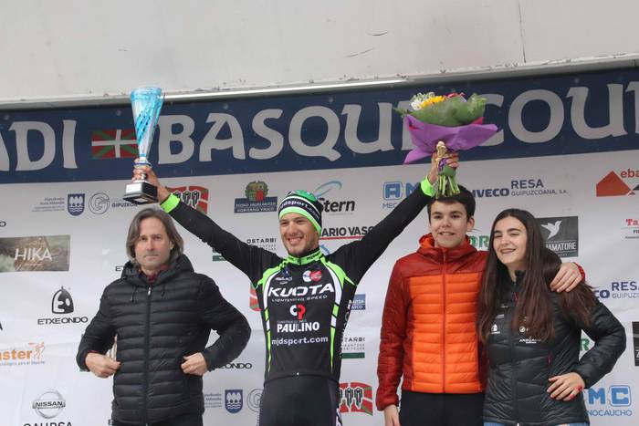 Angel Fuentes garaile XVI. A 73 1552907556717