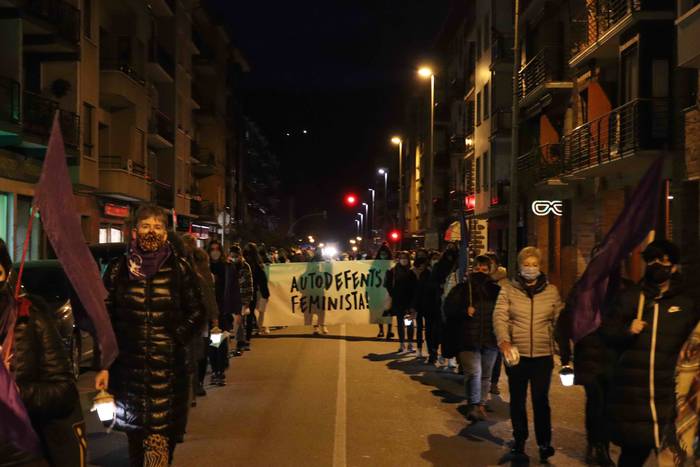 Emakumeek eskualdeko kaleak  63 1615233086773