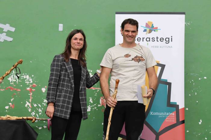 Sari guztiak banatu dituzte, 54 1667751738883