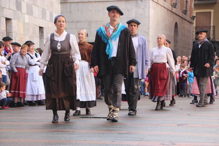 Udaberri Dantza Dezagun Tolo 107 1504963661731