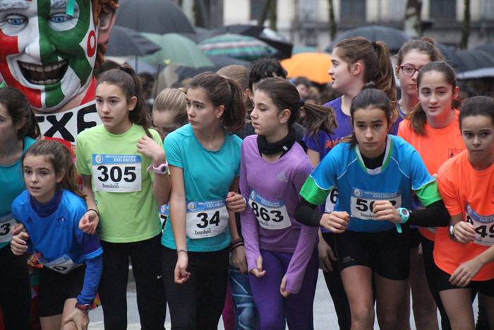 700 haur inguru XXXI. Ero Et 27 1516541992013