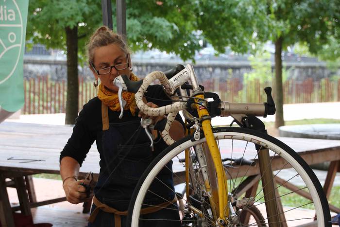 BIgarren eskuko azoka, mugik 12 1664013937742