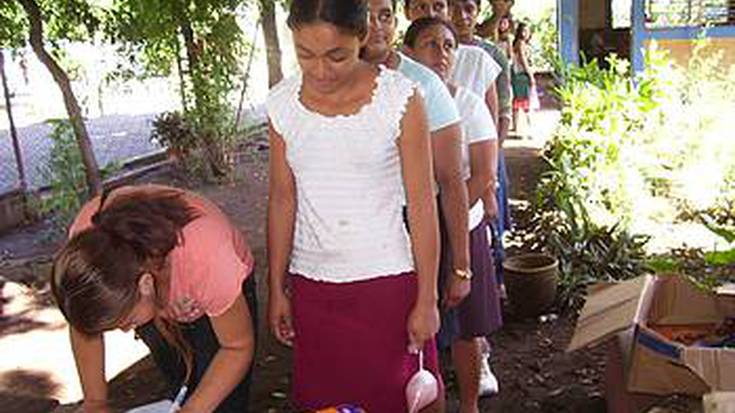 Nikaraguatik emakumeen bizi kalitatea du helburu, Amarozko merkatu txikia