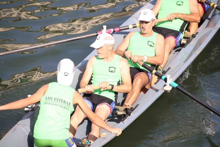 Arraunean, elkartasunez 49 1568470882470