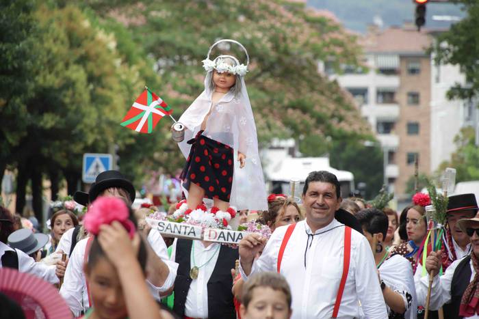 Santioetako Rozioa konpartsa 60 1658841285659