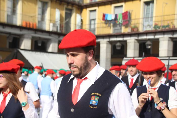 Lizarrez apaindutako kaleeta 66 1498311532078