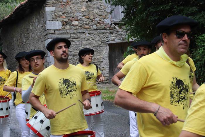 Danbor hotsek hartu dute Ama 16 1562504167551