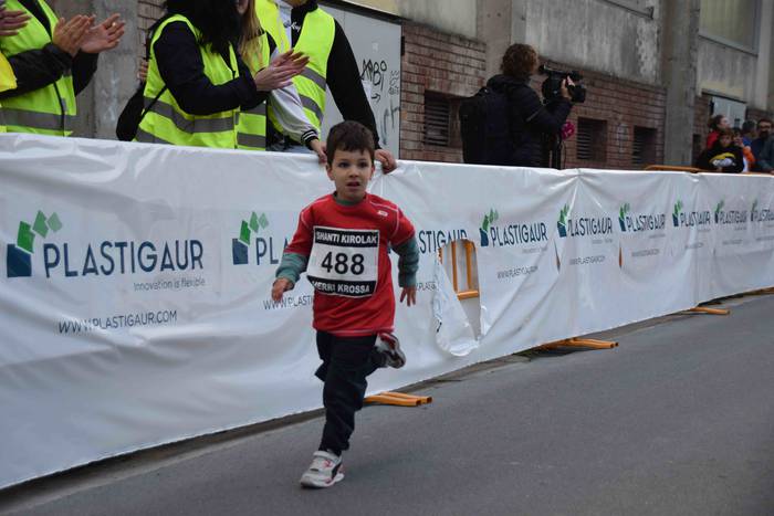 Gozatu egin dute txikienek S 32 1634039490921