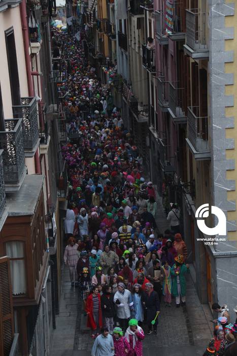 Pijamen iraultzak hartu du T 7 1488099896597