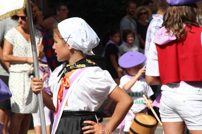 Danborra eta piparra, festar 5 1503577588988