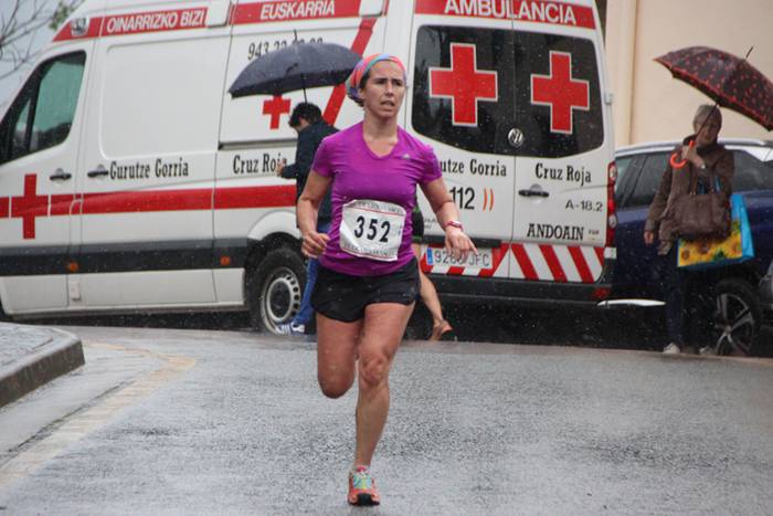 Aitziber Ibarbia eta Julen L 58 1493554052685