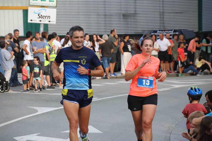 Elena Silvestre eta Xabier L 41 1567672434407