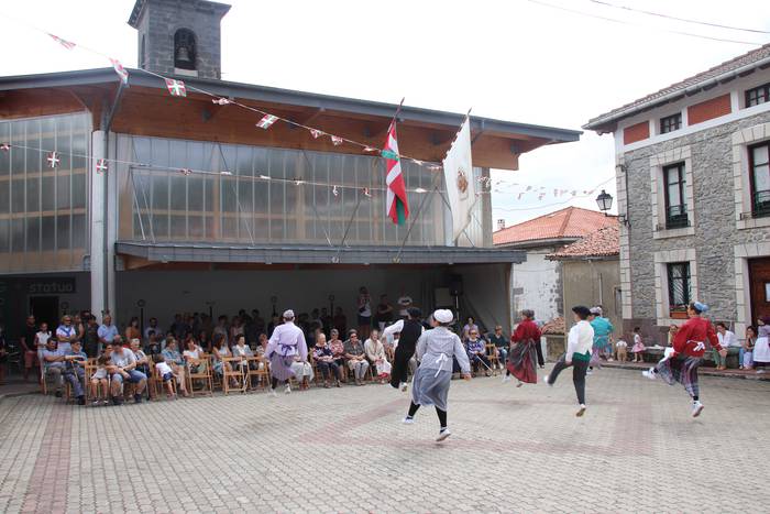 Dantzarako afizioa badaukate 67 1566133785620