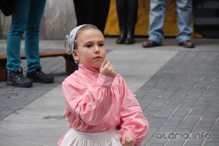 Dantzari Txiki eguna Tolosan 2016 25 1458400066279