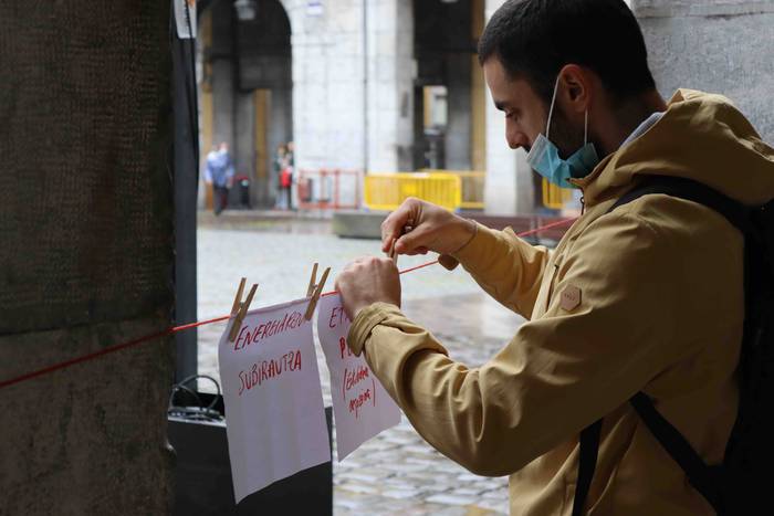 “Plazak aldarriz betetzeko”  8 1591530809618