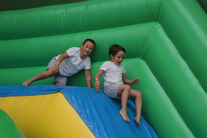 Saltoka eta jolasean pasatu  43 1660043085566