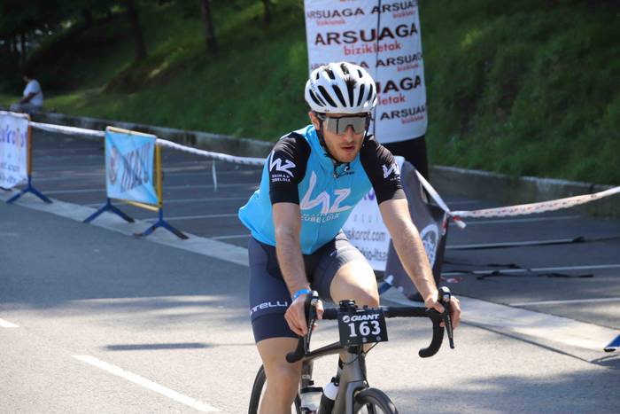 Gurpil gainean, Abraham Olan 15 1559487010458