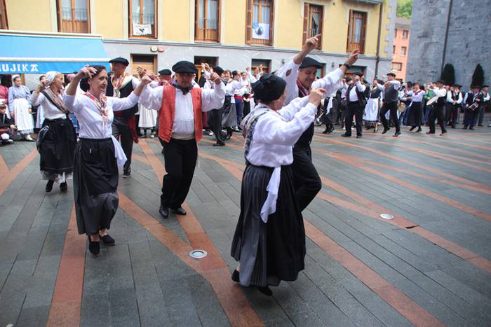 Udaberri Dantza Dezagun Tolo 89 1504963540948