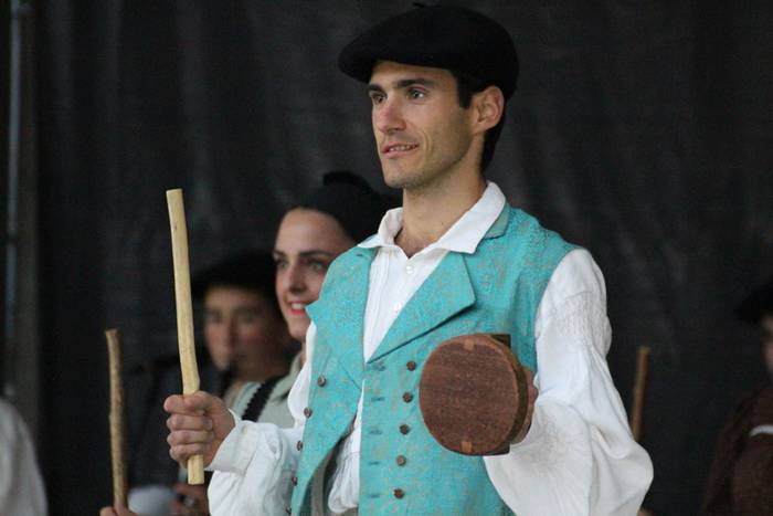 Irurako festak 2015 buruhandiak 38 1443465699136