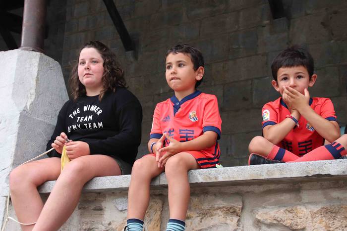 Hasi dira Iruran uzta jasotz 72 1531505936702