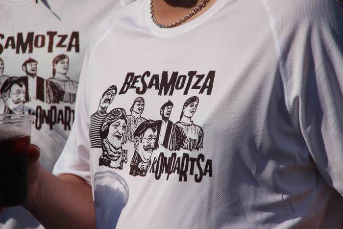 Bero sargoria, sagardoz bust 33 1532981810383