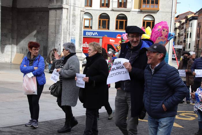 TOPA inauterietan manifestaz 9 1645792122481