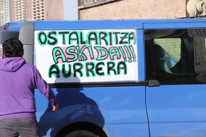 Auto-karabana egin dute osta 1 1610796579178