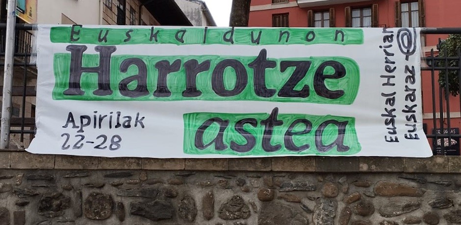 Kaleetako hizkuntza paisaia euskalduntzea aldarrikatuko dugu Harrotze Astean