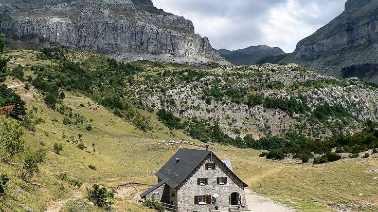 Alpino Uzturrerekin, Pirinioetara