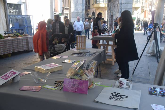 Woman Sarearen aurkezpen jai 24 1489230378812