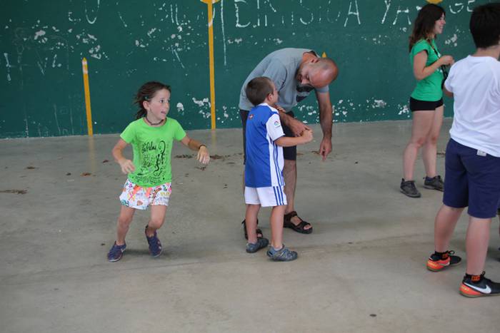 Festak hastearekin batera, j 45 1502727509816