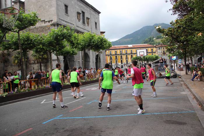 Saskibaloiak Tolosa hartu du 51 1654973422741