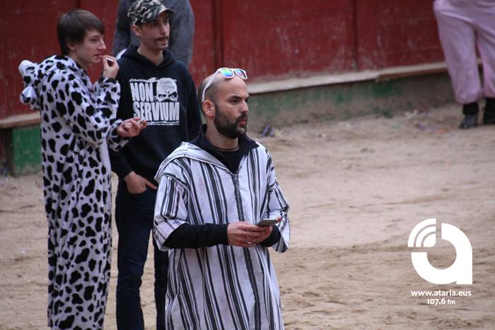 Zezenak adarrak okerrak ditu 49 1488277442321