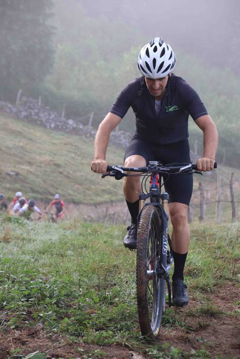 Mendi bizikleta lasterketare 47 1660377632200