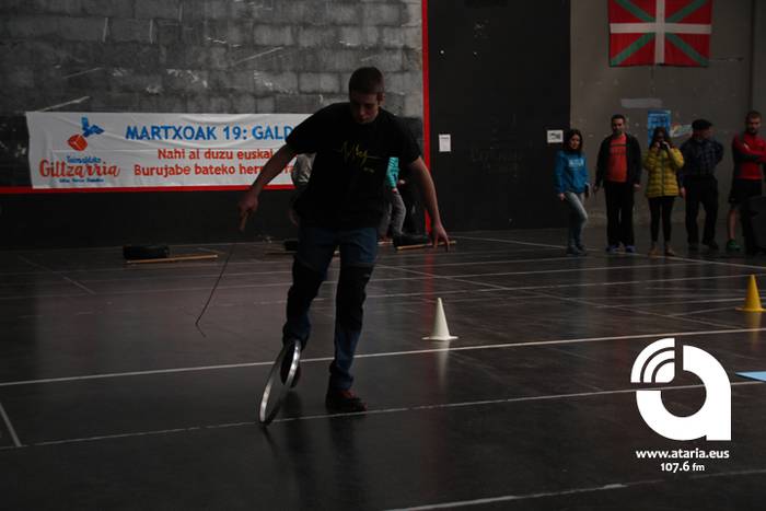 GURE ESKU DAGO FESTA AIZTOND 23 1488633085391