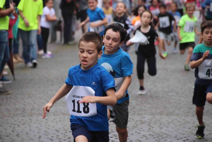 Asteasuko haurrek hasi dute  41 1530188338907