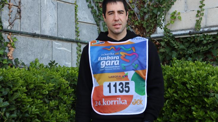 Aitor Olazabal Atarikideak eramango du Korrikako lekukoa